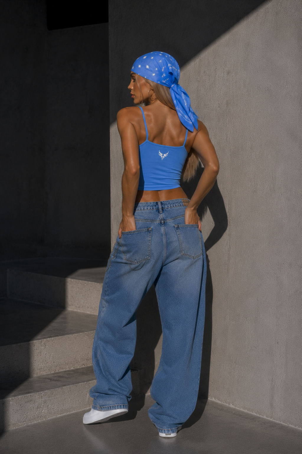 "CLOCK IT" Crop Top